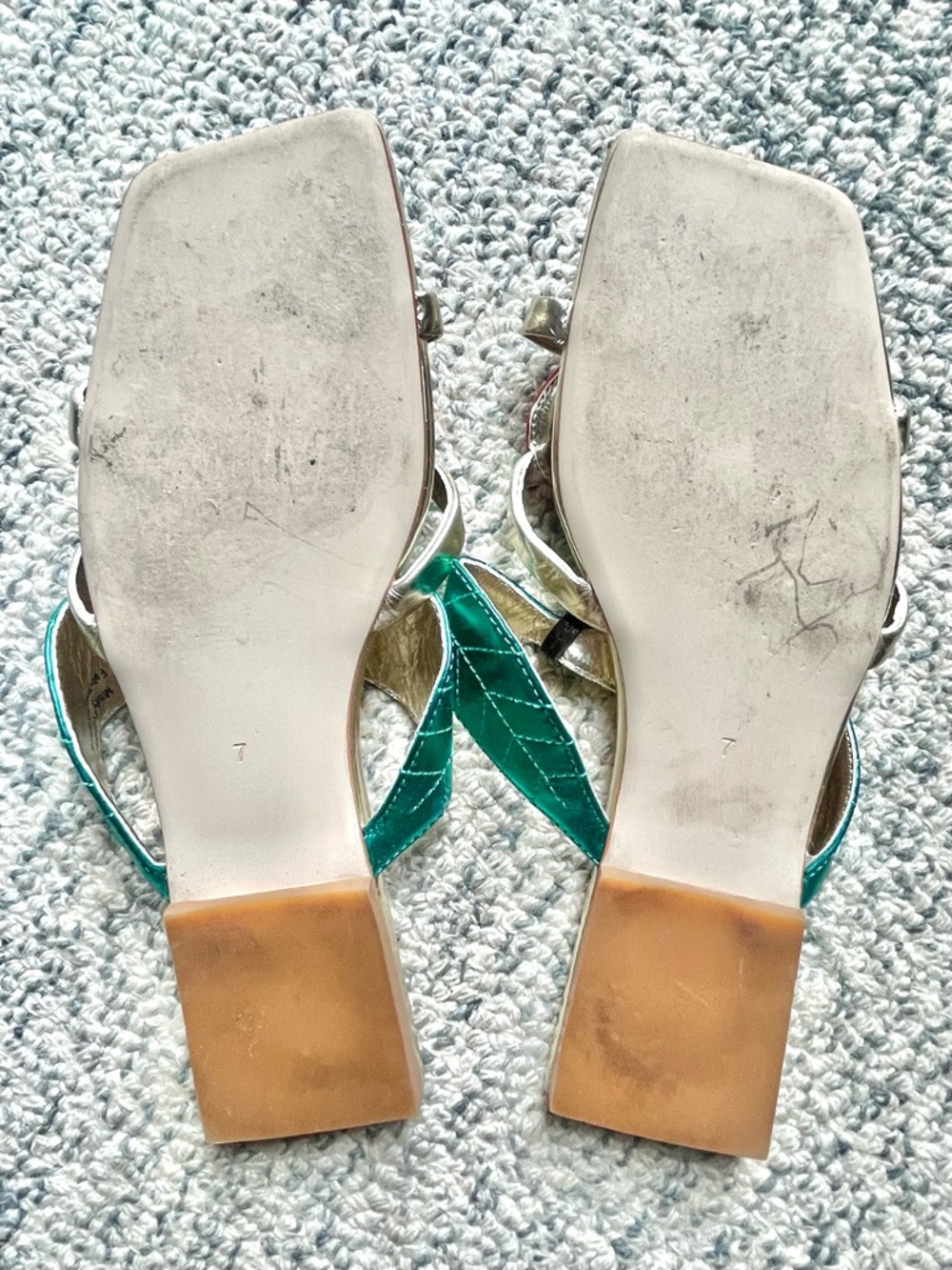 🍒 Extremely rare! 🍒 Y2K Jeffrey Campbell Cherry Slides Vintage Gold Metallic - Picture 9 of 10